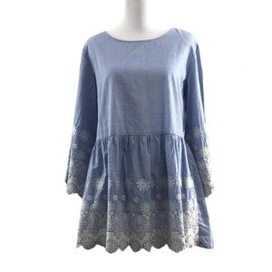 Sweet Magnolia Skye Blue White Embroidered Peasent Top Womens Small‎ 3/4 Sleeve